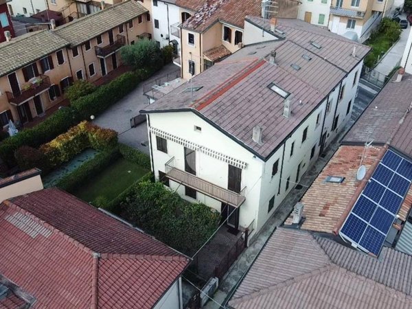 casa indipendente in vendita a Verona in zona San Michele Extra