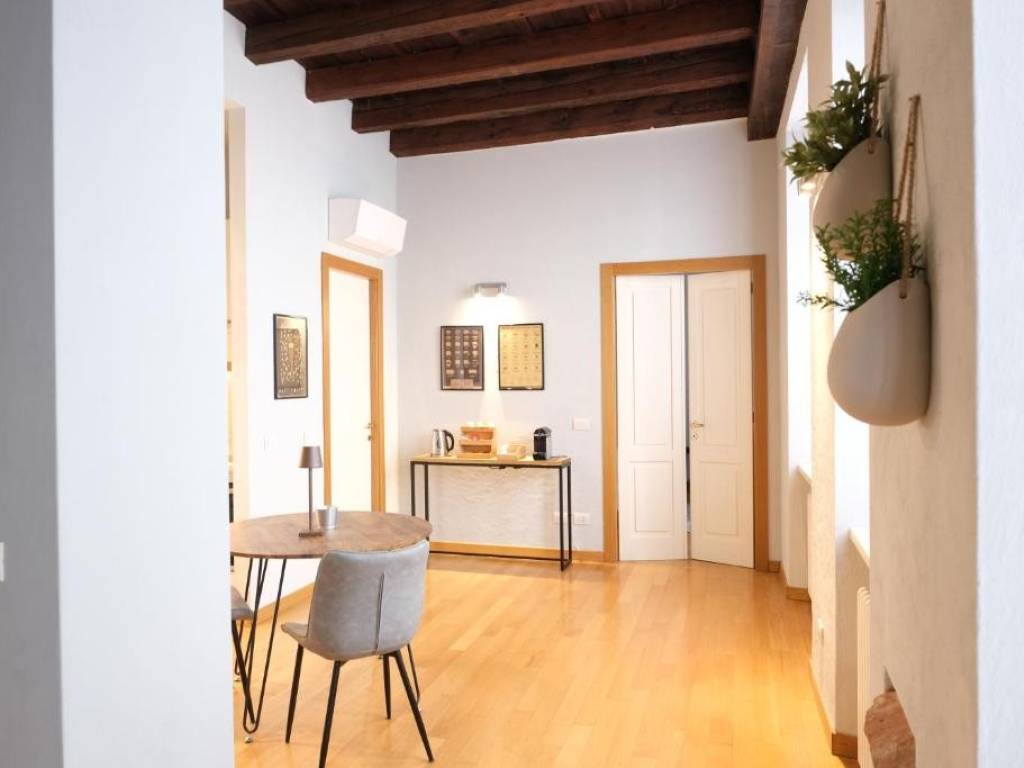 appartamento in vendita a Verona in zona Centro Storico