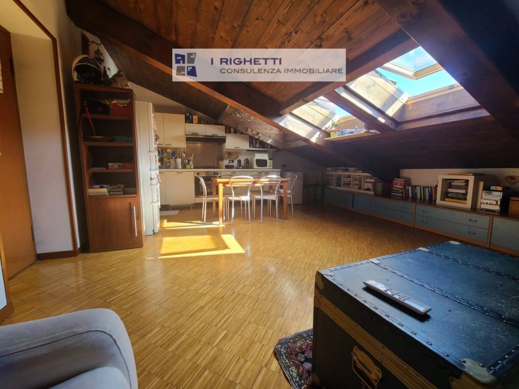 appartamento in vendita a Verona in zona Veronetta