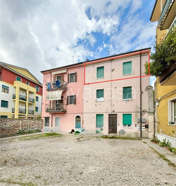 appartamento in vendita a Verona in zona Golosine