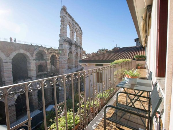appartamento in vendita a Verona in zona Centro Storico