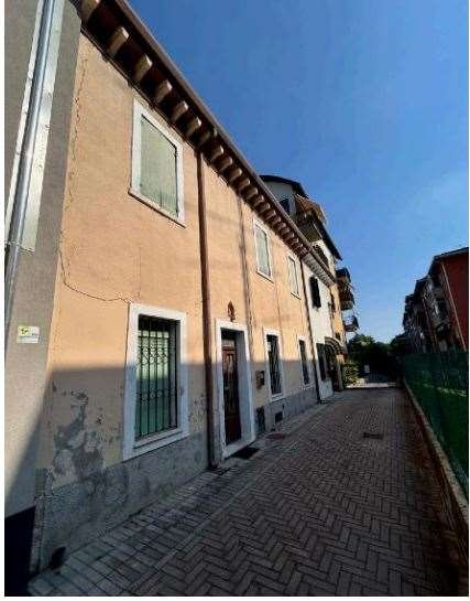 casa indipendente in vendita a Verona