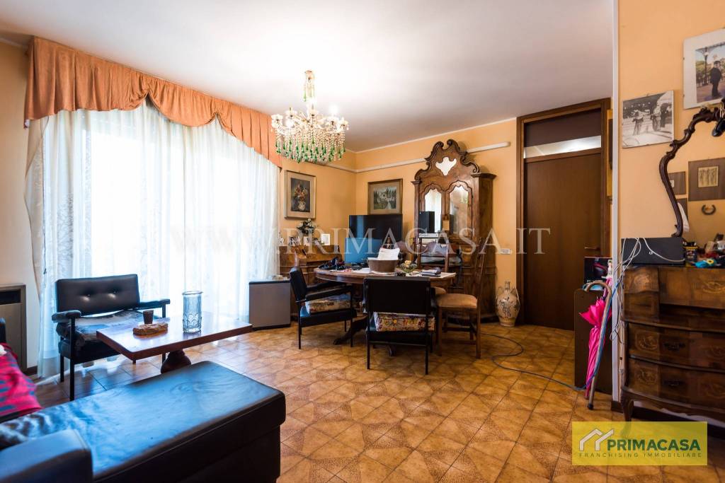 appartamento in vendita a Verona in zona Cadidavid