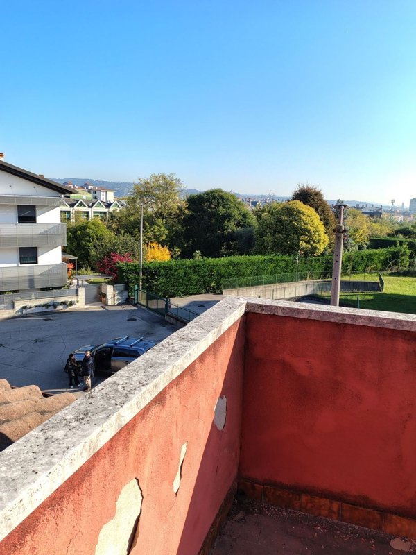 casa indipendente in vendita a Verona in zona Borgo Milano