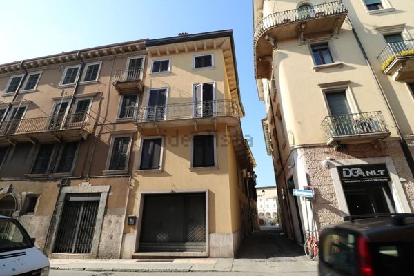 appartamento in vendita a Verona in zona Veronetta