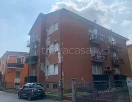 appartamento in vendita a Verona in zona Borgo Roma