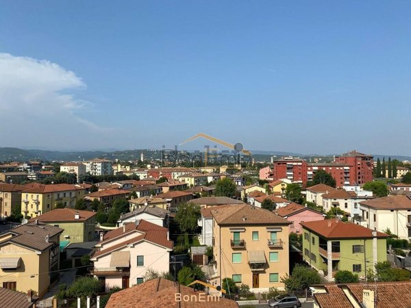 appartamento in vendita a Verona
