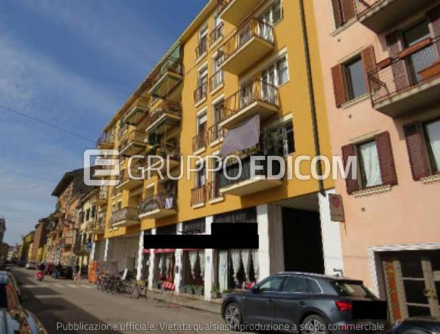 appartamento in vendita a Verona in zona Veronetta