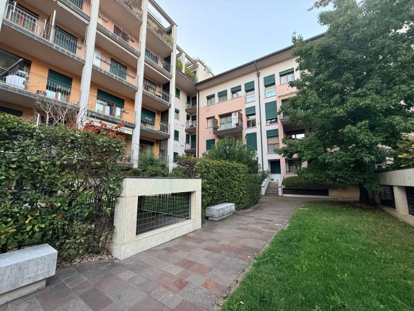 appartamento in vendita a Verona in zona Valdonega