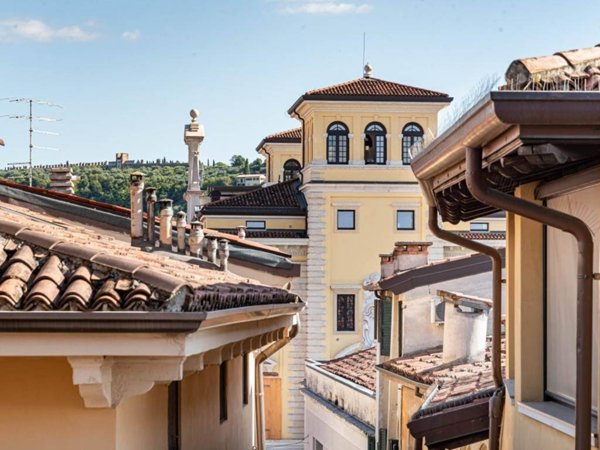 appartamento in vendita a Verona