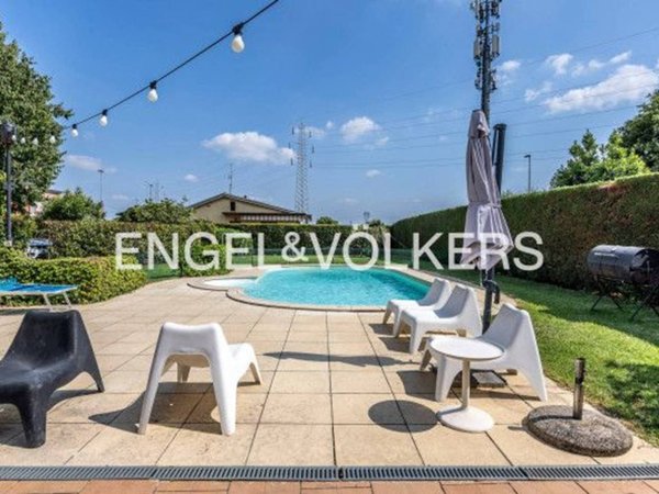 casa indipendente in vendita a Verona in zona Cadidavid