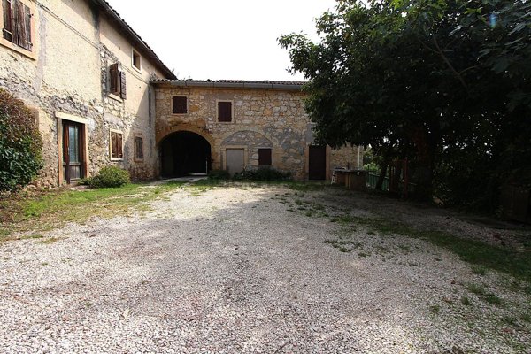 quadrivano in vendita a Verona in zona Santa Maria in Stelle