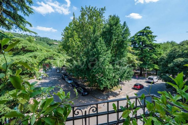 casa indipendente in vendita a Verona in zona Avesa