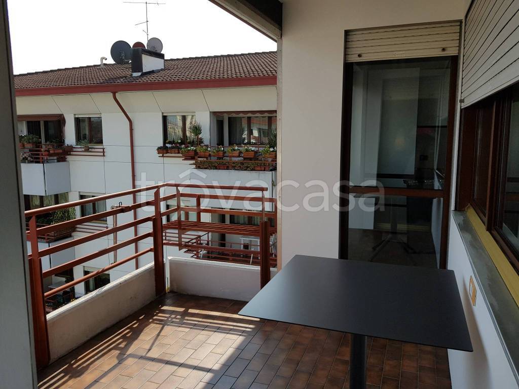 appartamento in vendita a Verona in zona Borgo Milano