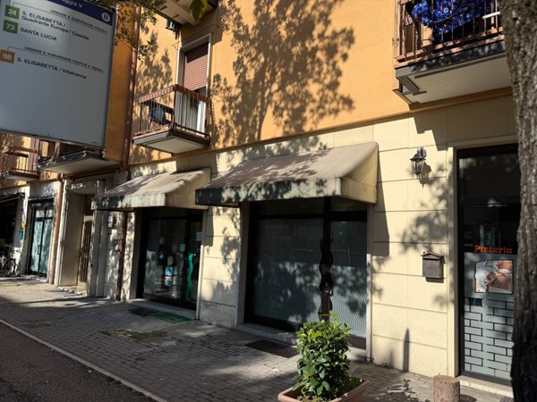ufficio in vendita a Verona in zona Santa Lucia