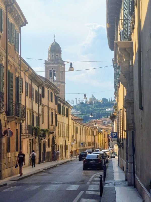appartamento in vendita a Verona in zona Veronetta