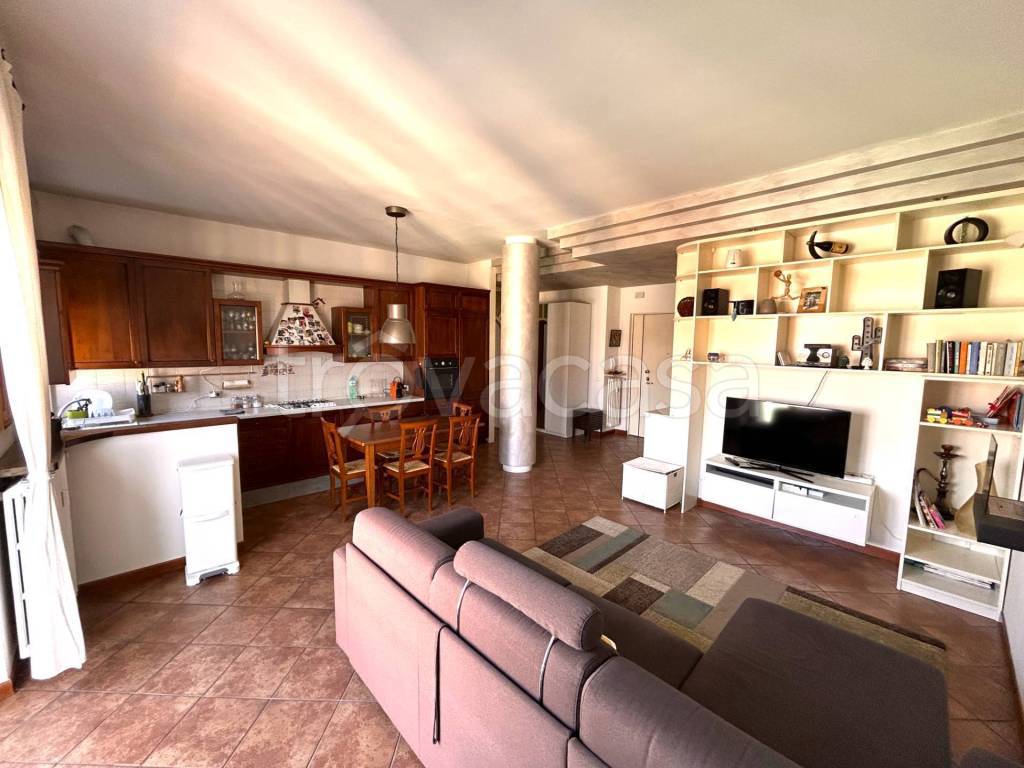 appartamento in vendita a Verona in zona Golosine