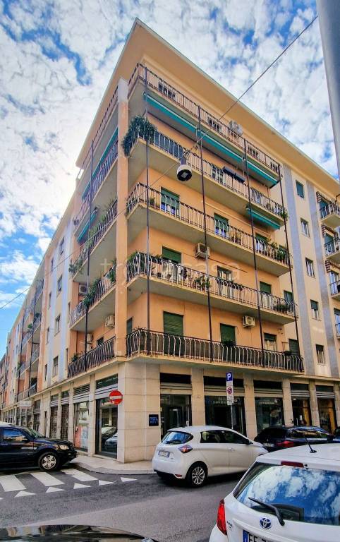 appartamento in vendita a Verona in zona Saval