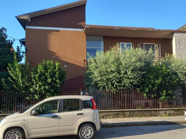 casa indipendente in vendita a Verona in zona Golosine