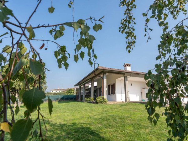 casa indipendente in vendita a Verona in zona Borgo Venezia / Borgo Trieste
