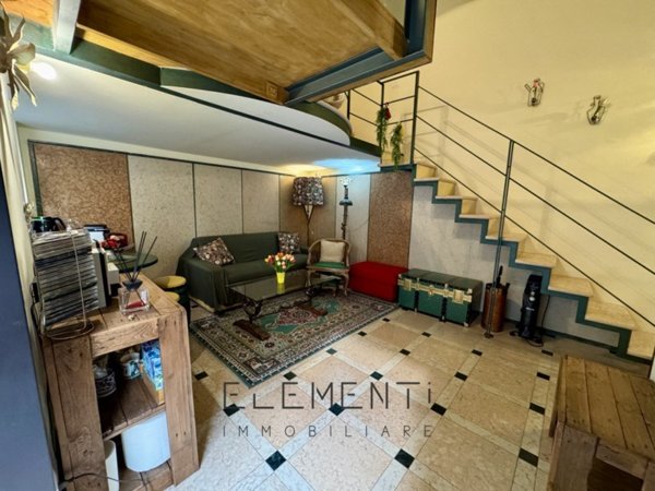 negozio in vendita a Verona in zona Borgo Venezia / Borgo Trieste