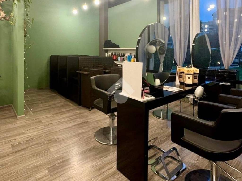 negozio in vendita a Verona in zona Borgo Milano