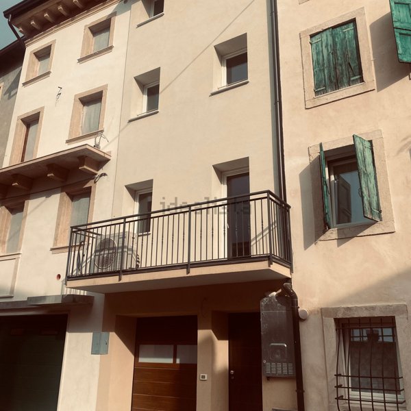 appartamento in vendita a Verona in zona Centro Storico