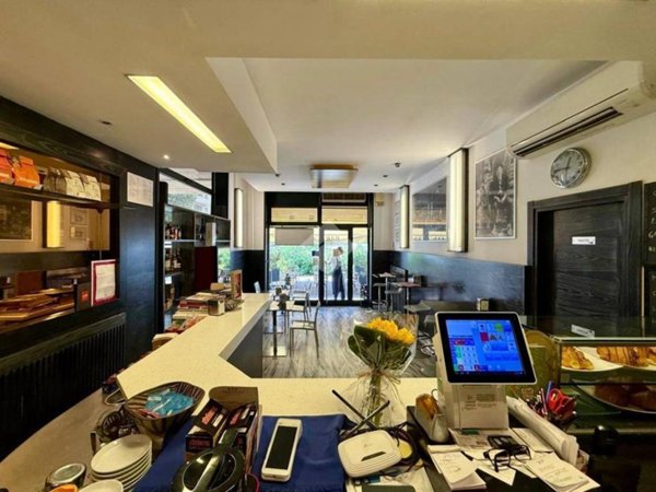 negozio in vendita a Verona in zona Porto Crencano