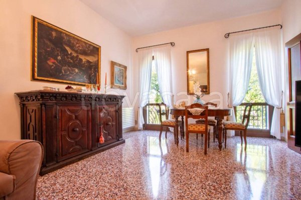 appartamento in vendita a Verona in zona Veronetta