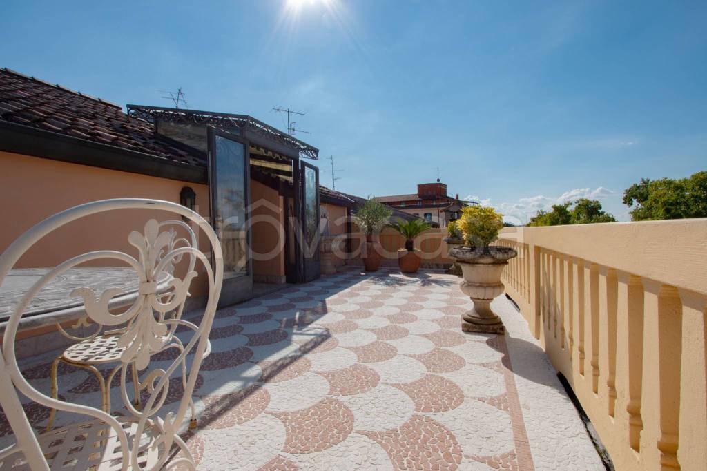 appartamento in vendita a Verona in zona Veronetta