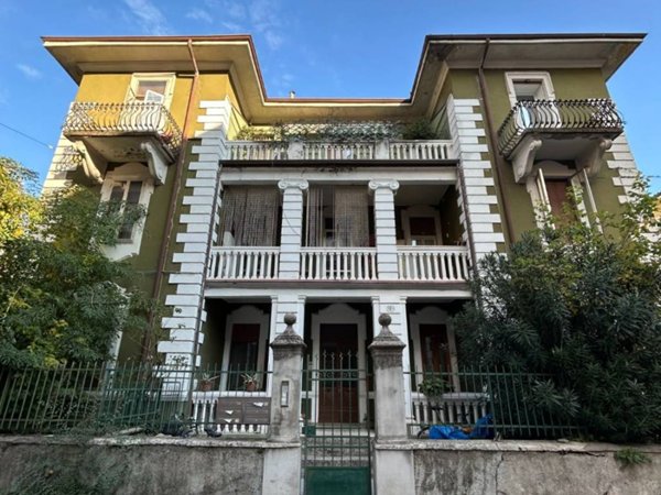 appartamento in vendita a Verona in zona Centro Storico