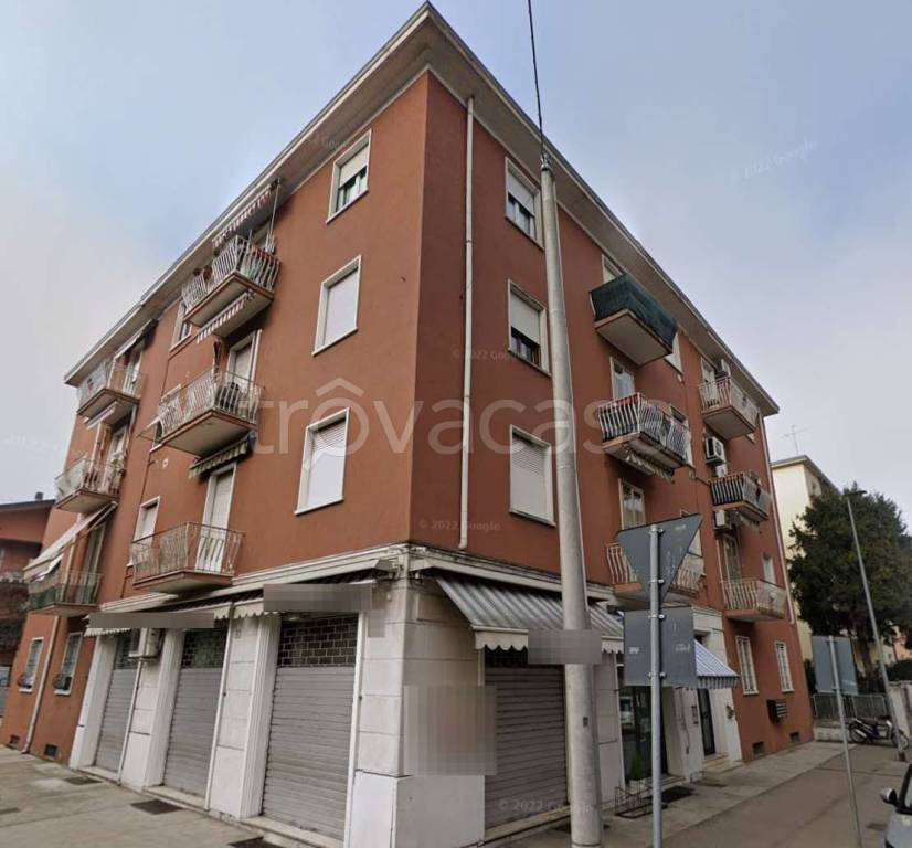 appartamento in vendita a Verona in zona Golosine