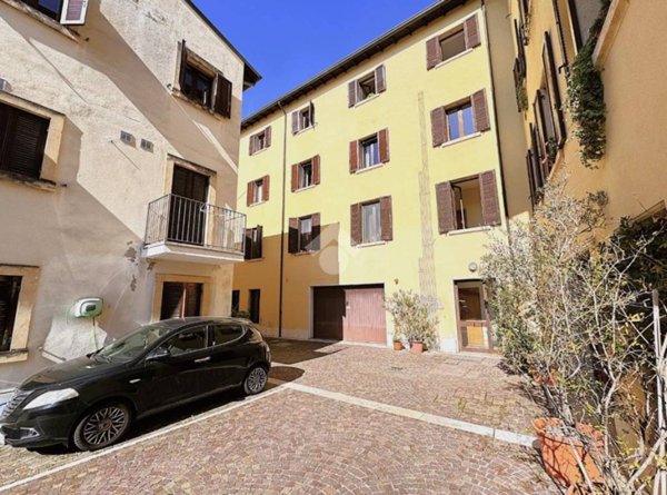 appartamento in vendita a Verona in zona Veronetta