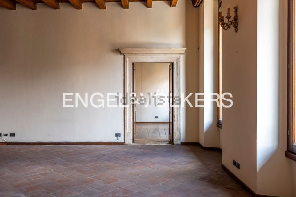 appartamento in vendita a Verona in zona Centro Storico