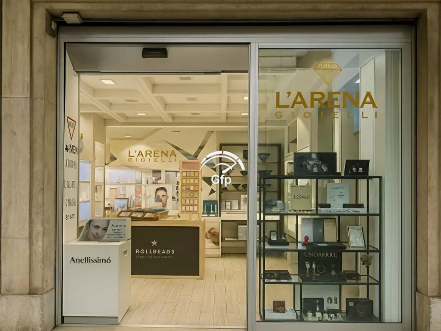 negozio in vendita a Verona in zona Centro Storico