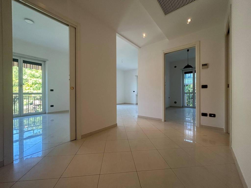 appartamento in vendita a Verona in zona Valdonega