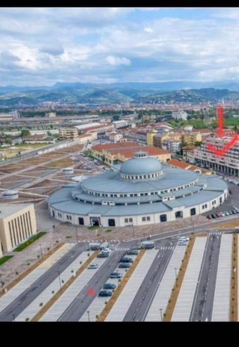 locale commerciale in vendita a Verona in zona Golosine