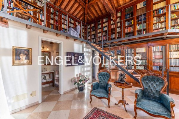 appartamento in vendita a Verona in zona Centro Storico