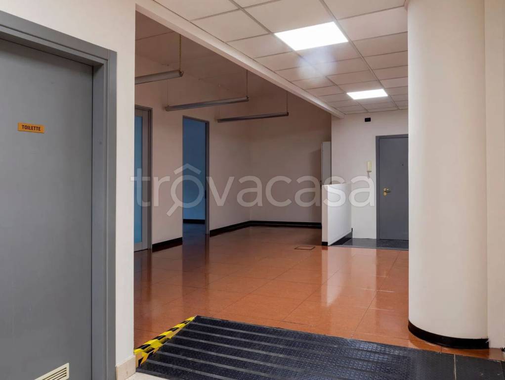 ufficio in vendita a Verona in zona Centro Storico