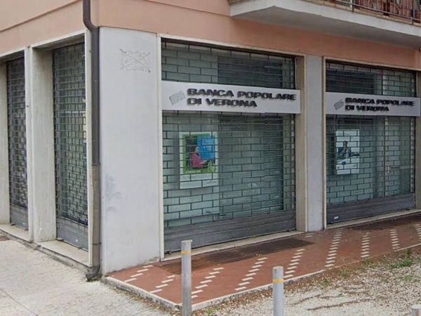 negozio in vendita a Verona in zona San Michele Extra