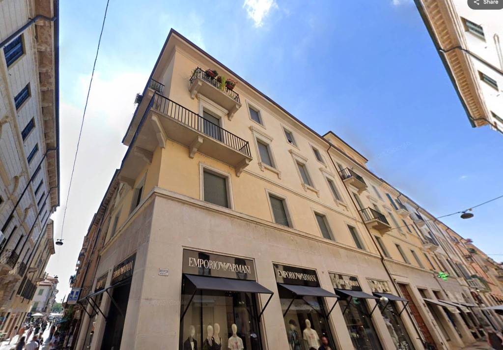 appartamento in vendita a Verona in zona Centro Storico
