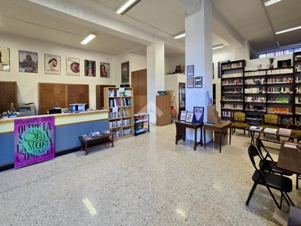 negozio in vendita a Verona