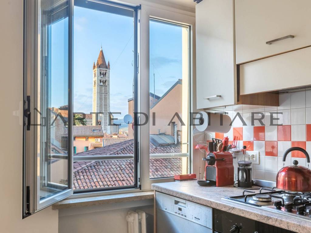 appartamento in vendita a Verona in zona San Zeno