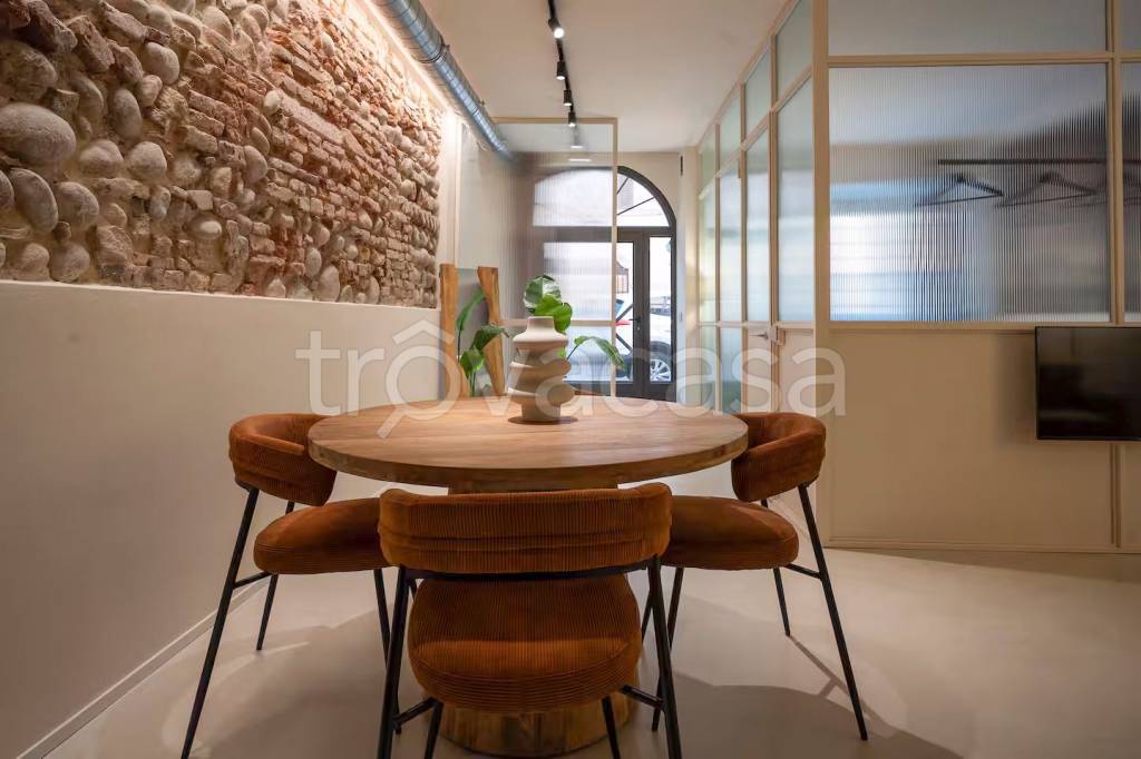 appartamento in vendita a Verona in zona Veronetta