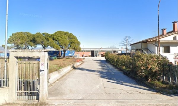 capannone in vendita a Verona