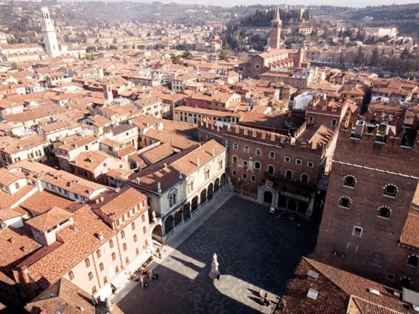 casa indipendente in vendita a Verona