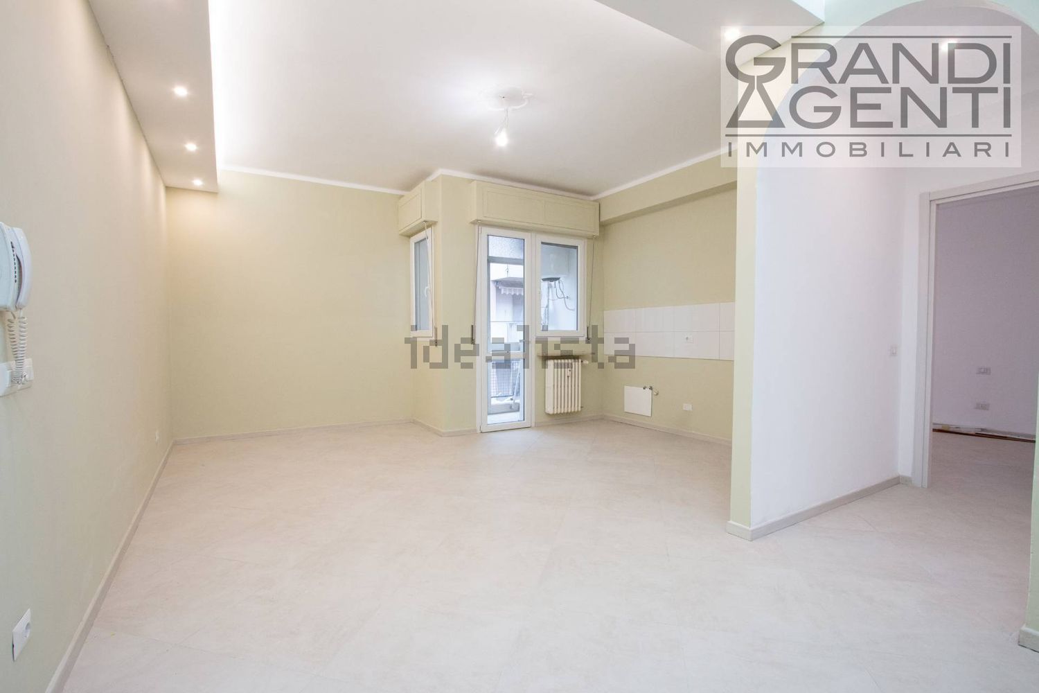 appartamento in vendita a Verona in zona Santa Lucia