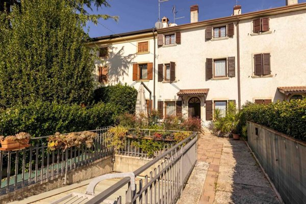 casa indipendente in vendita a Verona in zona San Michele Extra