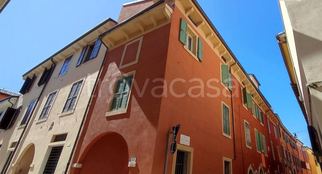 appartamento in vendita a Verona in zona Centro Storico
