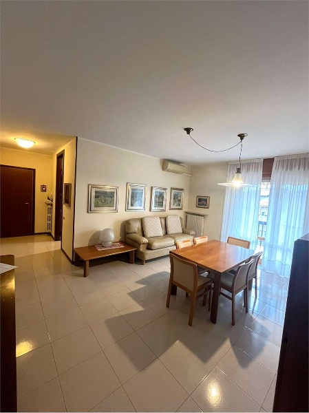 appartamento in vendita a Verona in zona Musicisti / Santa Croce